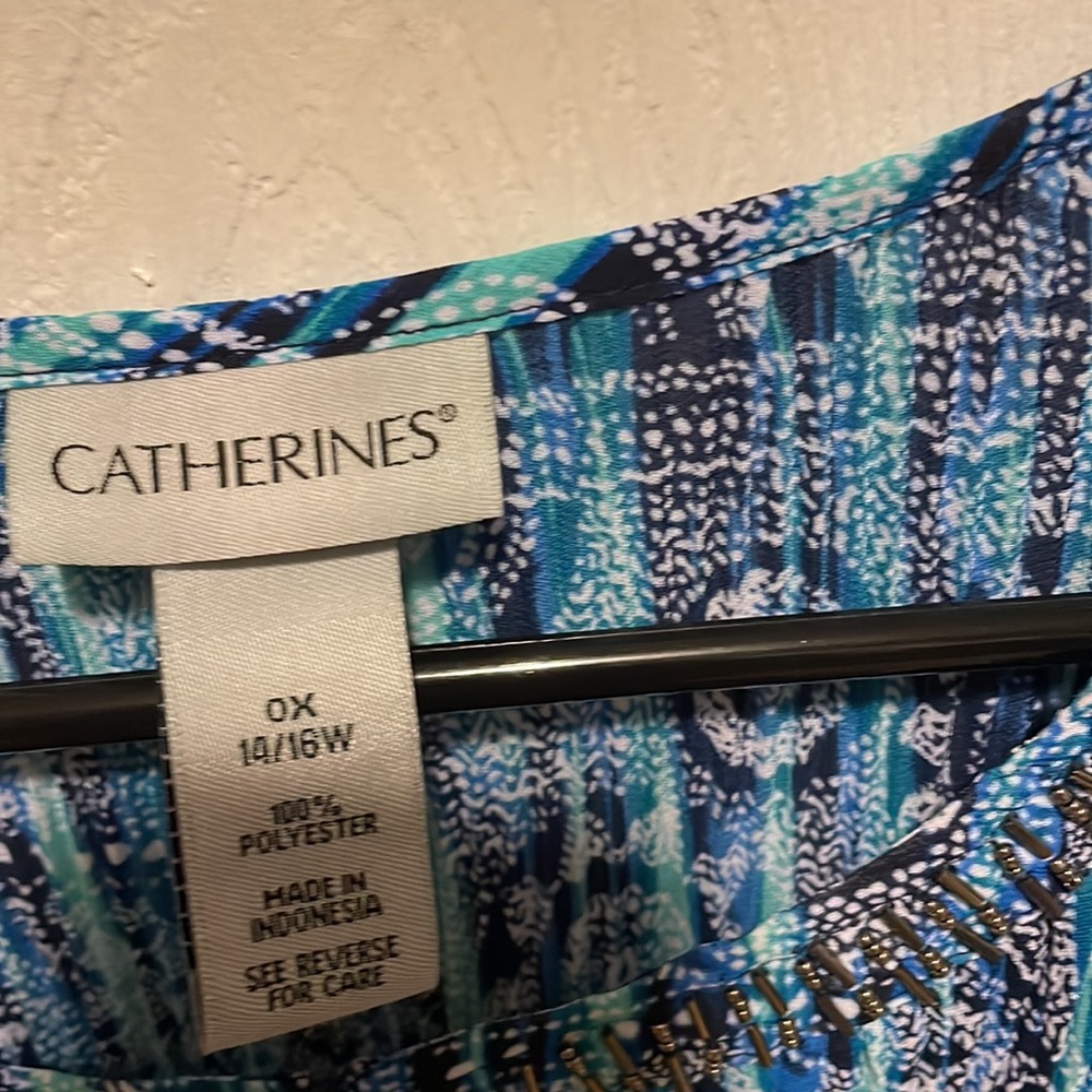 Womens blouse - Picture 4 of 5